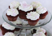 Cupcakes frosting @ Manhattan’s Metropolitan Museum of Art
