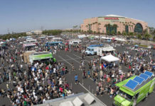 A Pride of Lions – A Flock of Food Trucks?