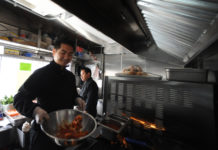 Food Trucks: Less Overhead Translates to Cheap Eats