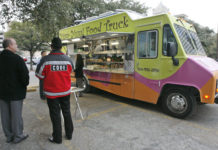 Fort Worth Officials, NFL Compromise for a Week on Downtown Food-Vending Truck