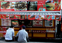 Toronto: Councillors to Grill a La Cart Program