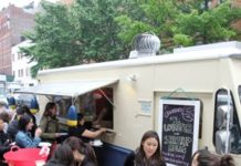 NYC: Chow Fans Flock to Food Truck Fest (video)