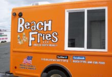 Fredericksburg, VA: BEACH FRIES FOOD TRUCK FEATURES HOT DOGS & DEEP-FRIED CORN ON THE COB
