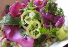 Minn / St. Paul: Gai Gai Thai Brings Feisty Street Fare to the Farmers Markets