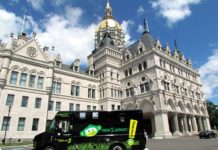 Hartford, CT: From ‘Farm2Street,’ State Workers Discover New Food Truck