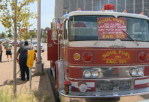 Nashville, TN: Food Truck Serves Up Lunch In Unusual Style