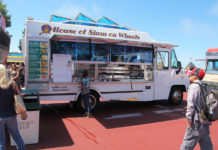 Food Trucks Give New Meaning to Dining Out