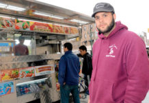 NYC, NY: Embattled Fifth Avenue Gyro Seller to Get Prize for Bravery