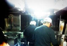 New York, NYC: NY Food Trucks Help Hurricane Victims