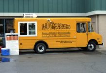 Louisville, KY : Food Trucks Go Beyond Curbside Service