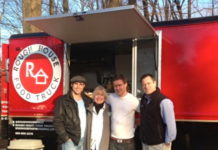 Middletown, CT: Hot Dogs for Hungry – Food Truck’s Charity Sates Happy Customers
