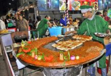 Hyderabad, IN: Street Vendors Whip Up A Recipe for Success