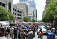 Raleigh, NC: Crowds Gather Early for Raleigh Food-Truck Rodeo
