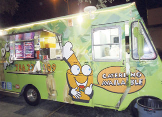 Miami, FL: In Search of Food Trucks in Miami