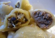 New York, NY: Street Eats – Trying To Get New Items From Old Traditional Polish Cuisine