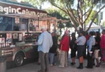 Los Angeles, CA: Food Truck Friday Fills Community