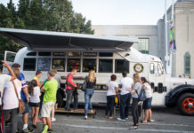Toronto, CAN: Toronto Burger and Fries Chain Rolls Out Food Truck