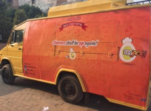 The bright EGGjactly Truck, photo by Ask Maverick