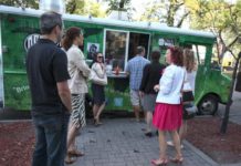 Winnipeg, CAN: Chefs Not Happy City Institutes Annual Parking Pass for Food Trucks