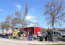 Winnipeg, CAN: Food Truck Feasting at the Forks for the Summer