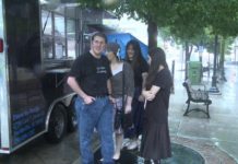 Huntsville, AL: Despite rain, Downtown Huntsville Inc. hosts first breakfast food truck rally