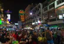 Bangkok, THA: Potluck on the food streets of Bangkok