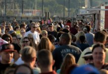 New London, CT: New London Food Truck Festival satisfies the hungry crowds