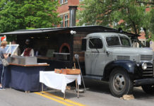 Iowa, IA: Food Trucks Get it Together