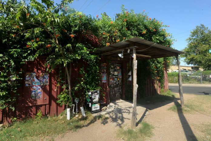 TX-Austin-Cajun-Food-food_ScootInn