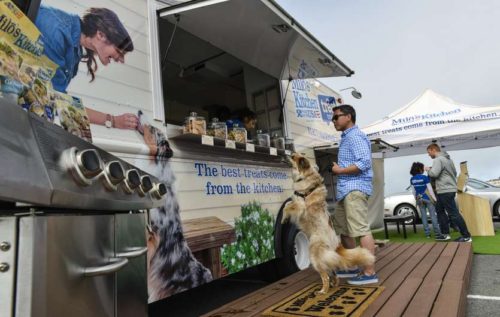 HANDOUT/Eli Zaturanski The Milo’s Kitchen Treat Truck  is a for-dogs-only food truck that’s in  metro Atlanta this weekend as  part of a 12-state tour. CONTRIBUTED BY ELI ZATURANSKI