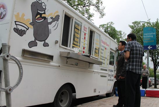 CAN-Manitoba-foodtruck-trends