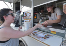 Severna Park, MD: Earleigh Heights hosts gourmet meals on four wheels